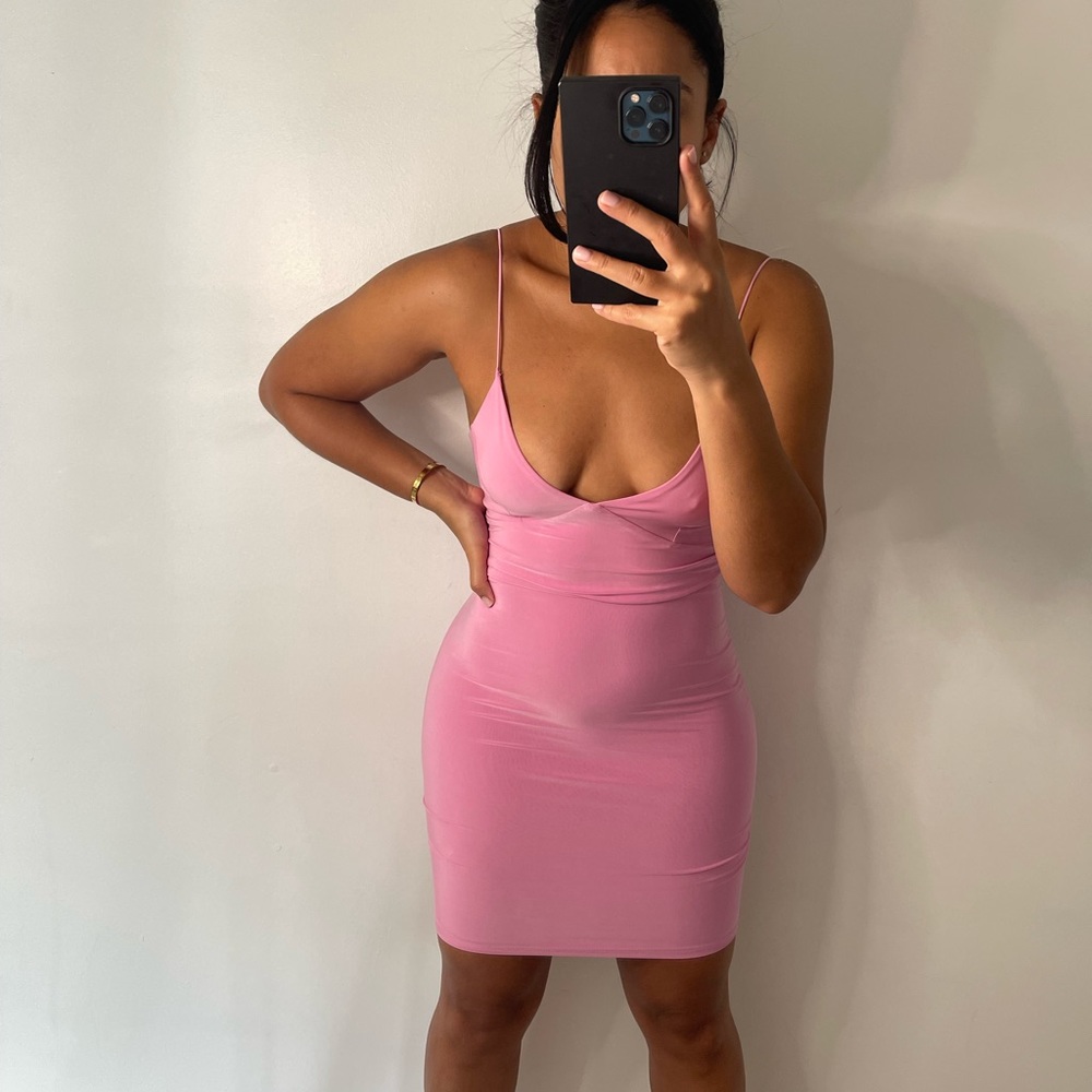 ONLY WORE ONCE :  (POPULAR 21) SIZE : SMALL